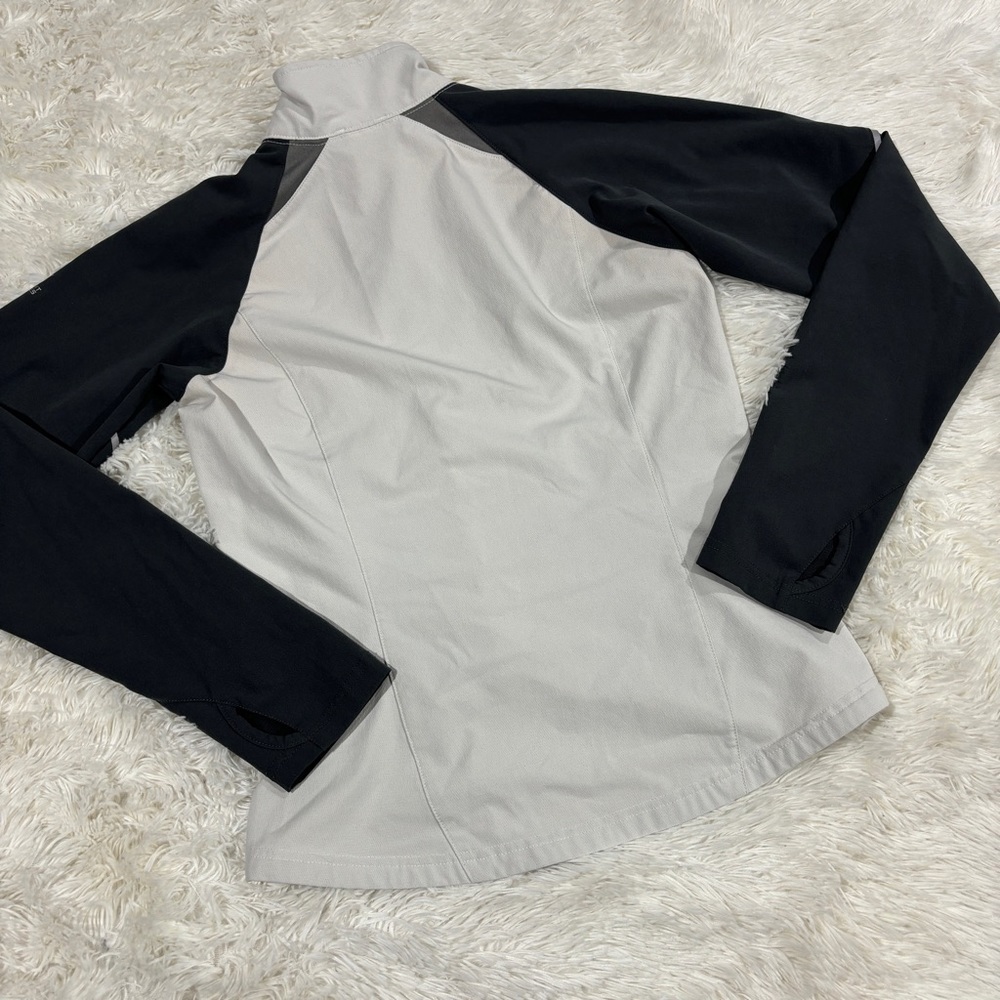 The NorthFace Flight Series Light Weight Woman’s Jacket Size XS EUC - Picture 8 of 10